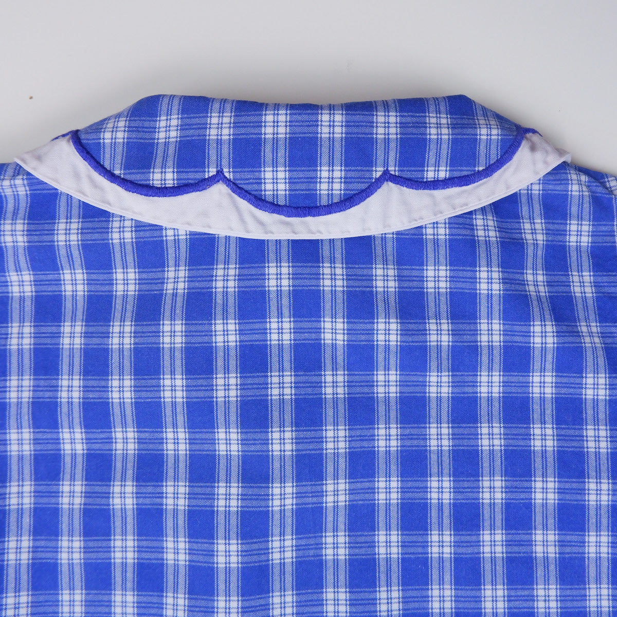 chemise à col claudine et carreaux bleus vintage pour bébé