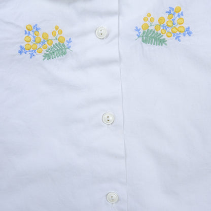 Vintage floral embroidered blouse